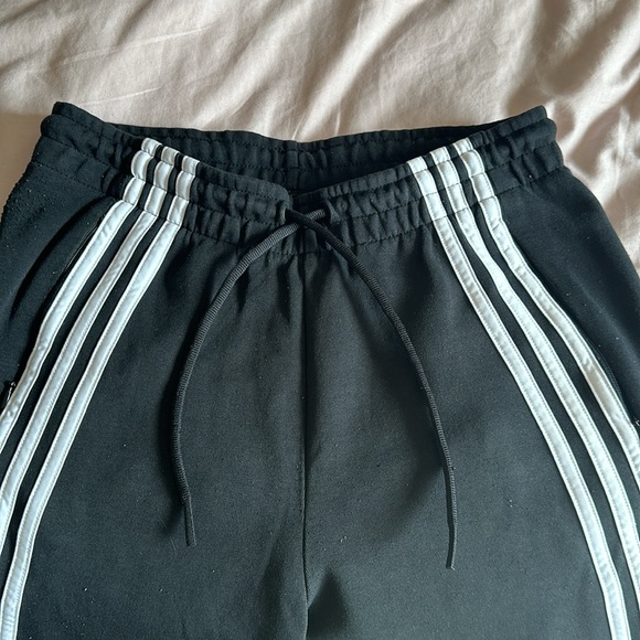 Adidas Small essentials three-strip wide pants - Picture 3 of 7